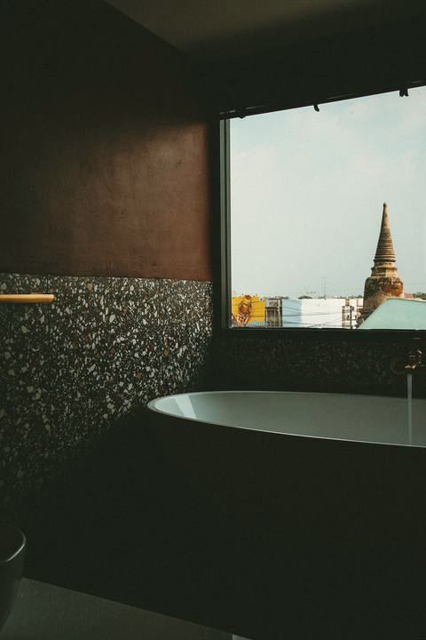 Bath with a temple view